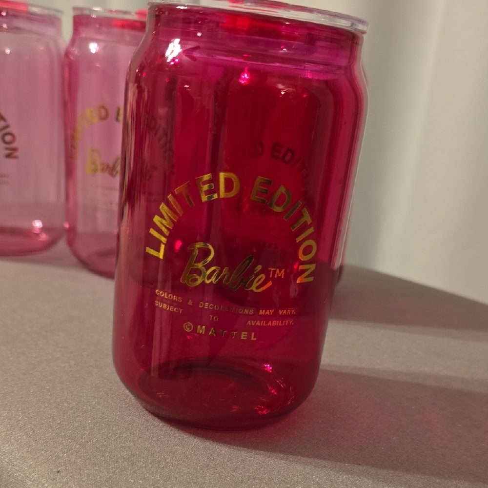 Barbie Pink and Gold Drinking Glasses Set - Picture 4 of 5